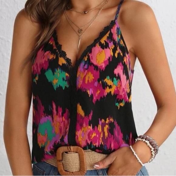 New ALLOVER print sleeveless Cami top - Picture 4 of 5